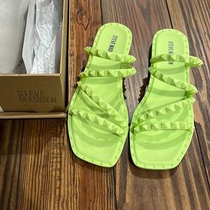 Steve Madden lime skyler sandals size 7 NWT
